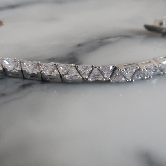 Cubic zirconia stone sterling silver tenni… - Picture 3 of 4